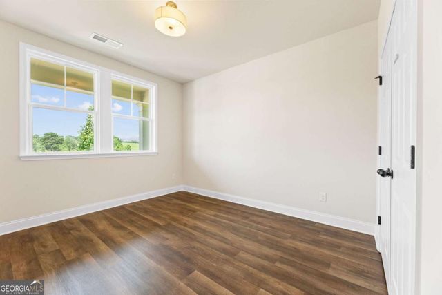 327 Grand Wehunt Drive, Hoschton, GA 30548