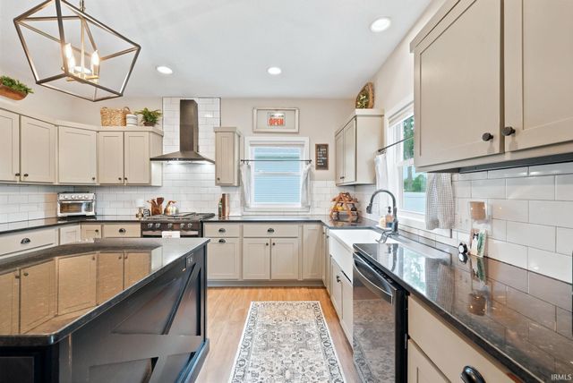 6833 Pintail Drake Court, Fort Wayne, IN 46845