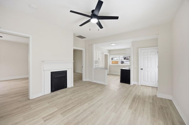 233 E Washington Street, Winchester, KY 40391