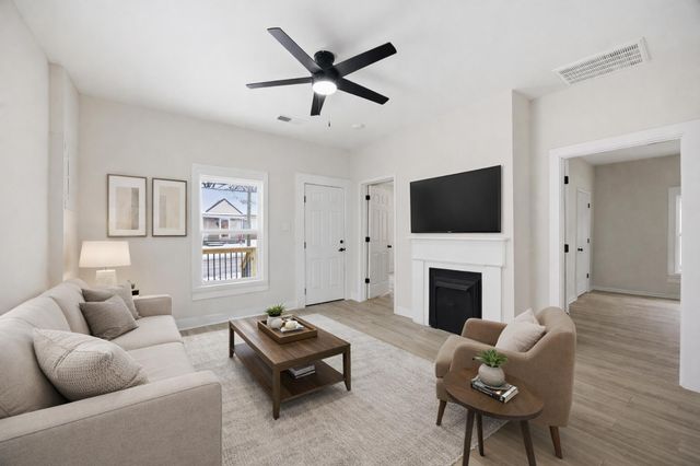 233 E Washington Street, Winchester, KY 40391