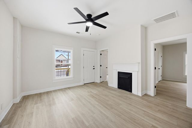 233 E Washington Street, Winchester, KY 40391