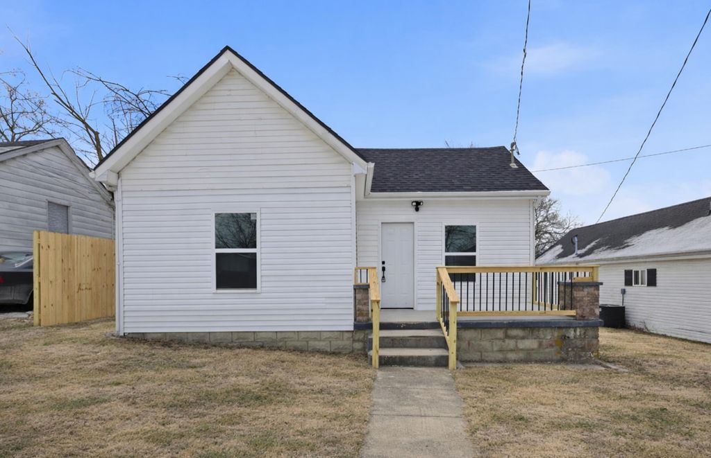 233 E Washington Street, Winchester, KY 40391