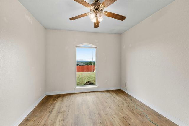 714 Irish LN, Killeen, TX 76549