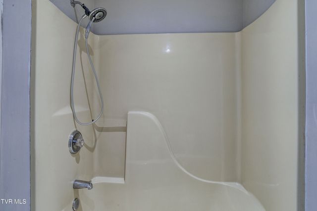 204 East Mountain View Road 40, Johnson City, TN 37601