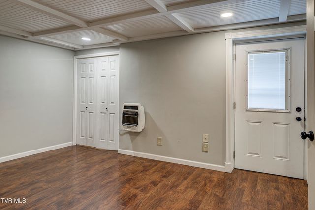 204 East Mountain View Road 40, Johnson City, TN 37601