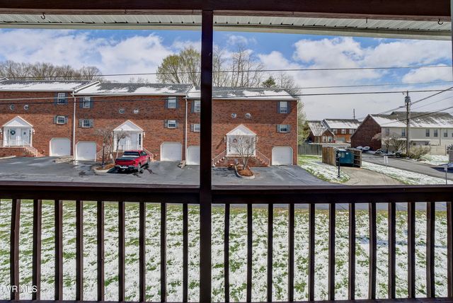 204 East Mountain View Road 40, Johnson City, TN 37601