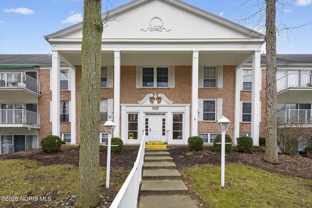 5679 Monroe Street, 803, Sylvania, OH 43560