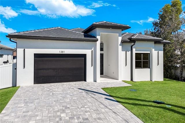 1369 Trail Terrace DR, Naples, FL 34103