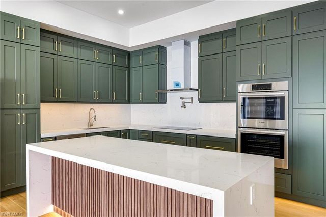 1369 Trail Terrace DR, Naples, FL 34103