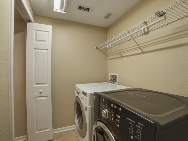 5941 BEACONPARK STREET, Lithia, FL 33547