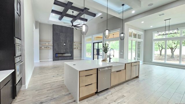 612 Cross Oak, New Braunfels, TX 78132
