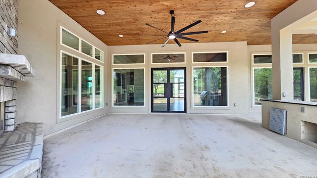 612 Cross Oak, New Braunfels, TX 78132