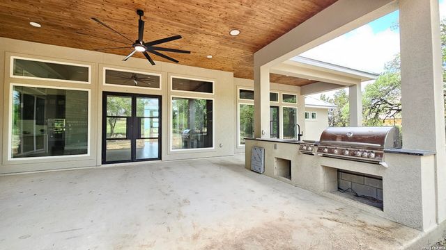 612 Cross Oak, New Braunfels, TX 78132