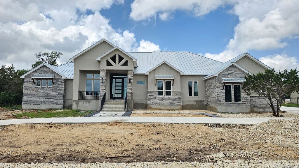 612 Cross Oak, New Braunfels, TX 78132