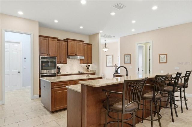 719 TEABERRY TRAIL, Polk City, FL 33868