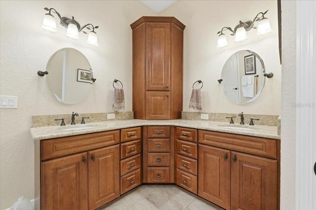 719 TEABERRY TRAIL, Polk City, FL 33868