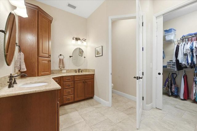 719 TEABERRY TRAIL, Polk City, FL 33868