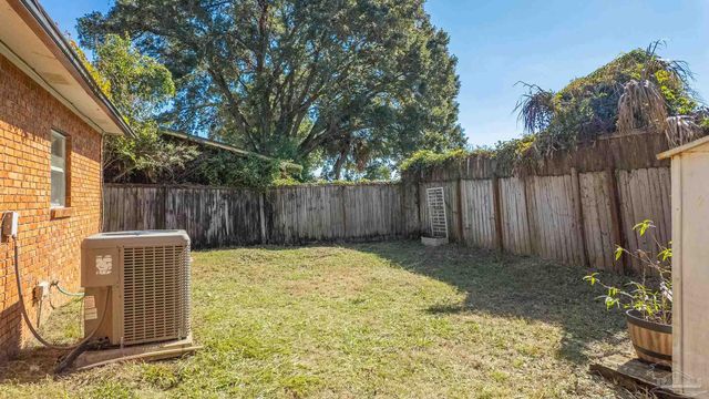 4603 Forrestal St, Pensacola, FL 32506