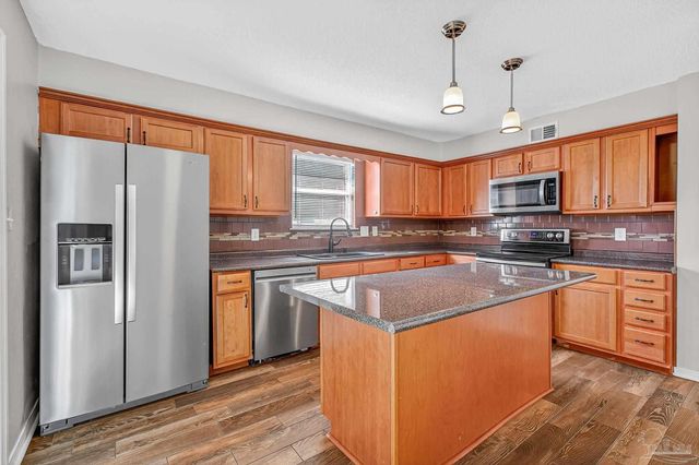 4603 Forrestal St, Pensacola, FL 32506