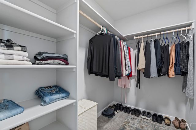 3923 W Tribute St, Meridian, ID 83642