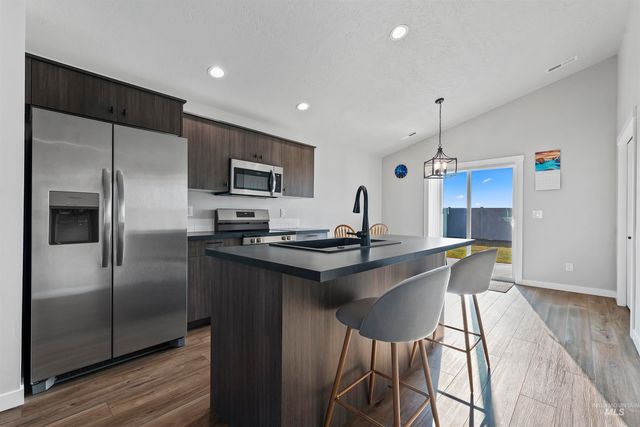 3923 W Tribute St, Meridian, ID 83642