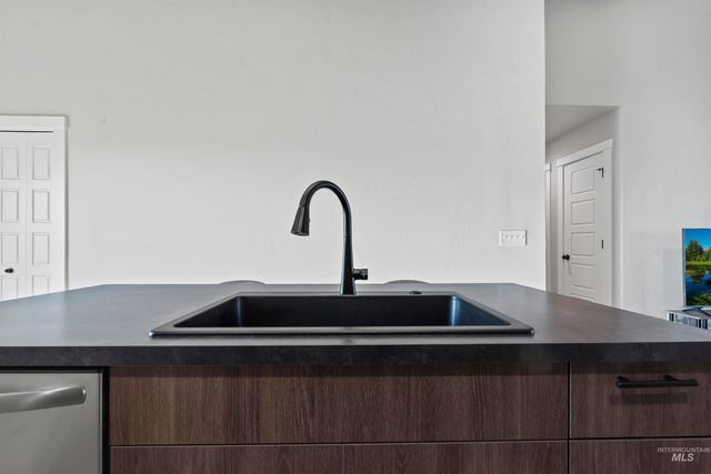 3923 W Tribute St, Meridian, ID 83642