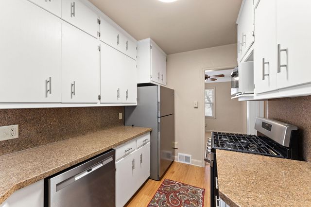 1560 Case Avenue, Saint Paul, MN 55106