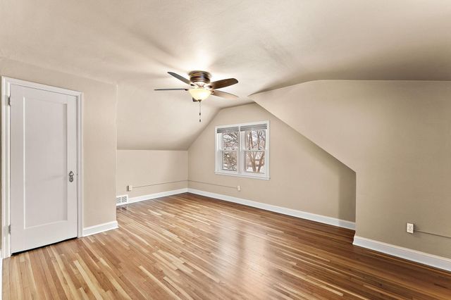 1560 Case Avenue, Saint Paul, MN 55106