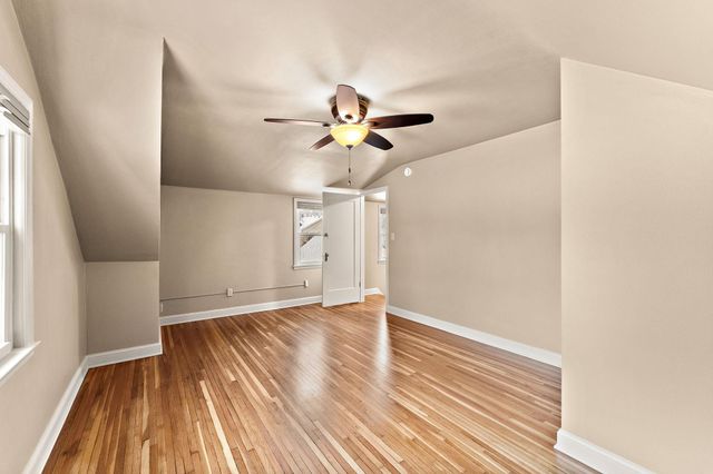 1560 Case Avenue, Saint Paul, MN 55106