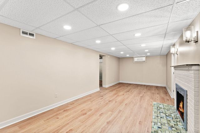 1560 Case Avenue, Saint Paul, MN 55106