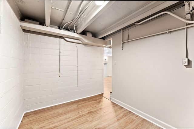 1560 Case Avenue, Saint Paul, MN 55106