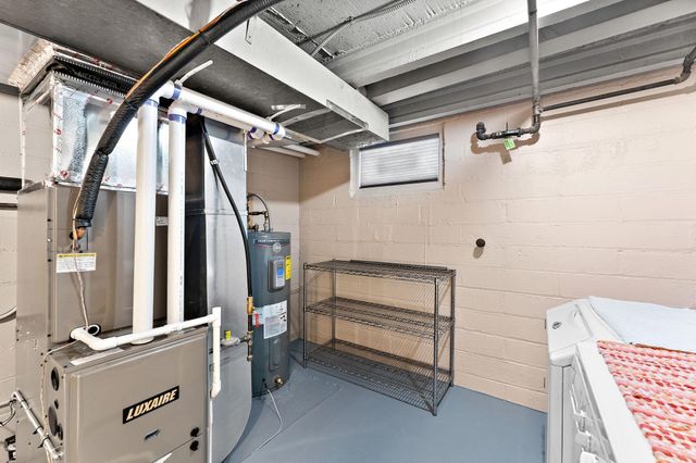 1560 Case Avenue, Saint Paul, MN 55106