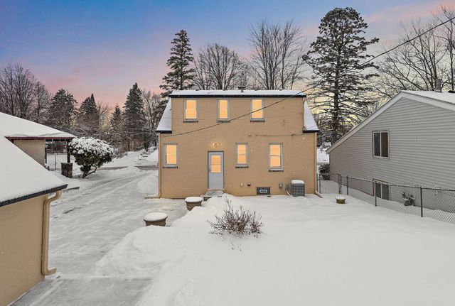 1560 Case Avenue, Saint Paul, MN 55106