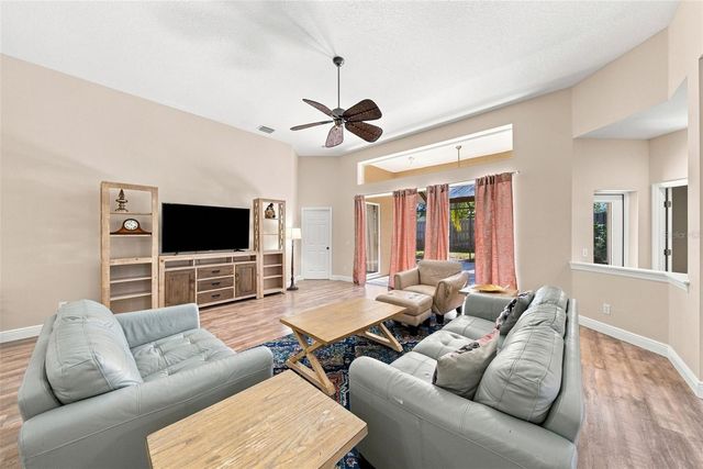 295 LONDONDERRY DRIVE, Sarasota, FL 34240