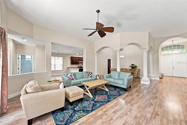 295 LONDONDERRY DRIVE, Sarasota, FL 34240