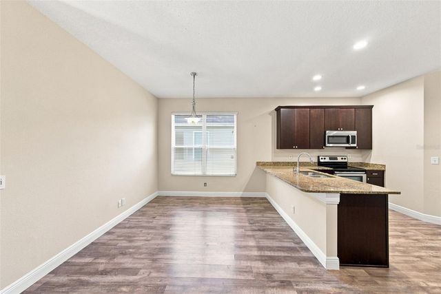 295 LONDONDERRY DRIVE, Sarasota, FL 34240