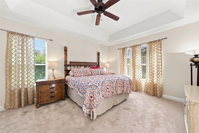 295 LONDONDERRY DRIVE, Sarasota, FL 34240