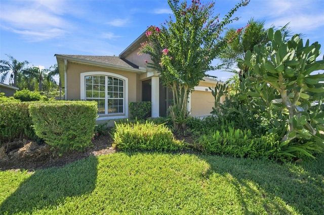 295 LONDONDERRY DRIVE, Sarasota, FL 34240