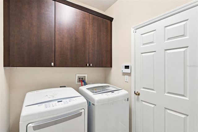 295 LONDONDERRY DRIVE, Sarasota, FL 34240