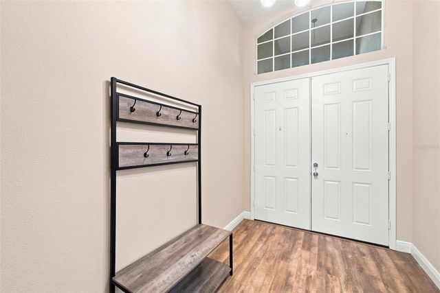 295 LONDONDERRY DRIVE, Sarasota, FL 34240