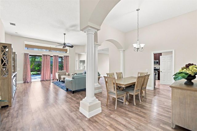 295 LONDONDERRY DRIVE, Sarasota, FL 34240