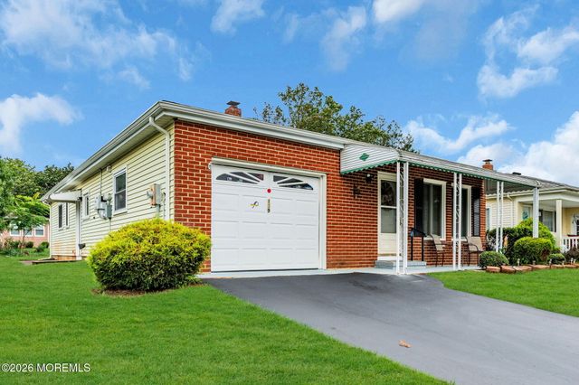 139 Bonaire Drive, Toms River, NJ 08757