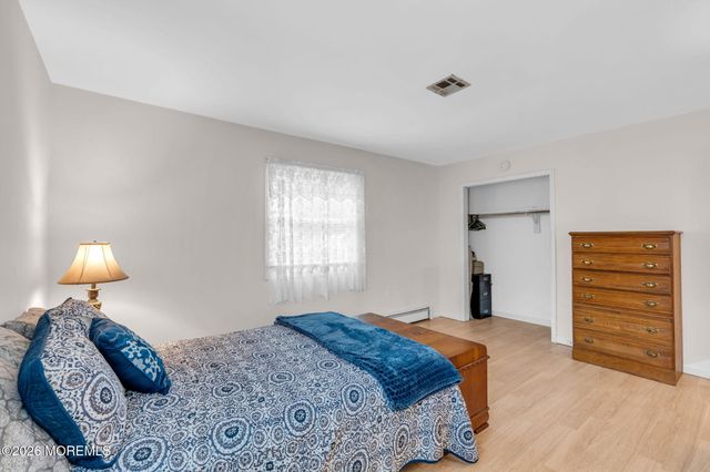 139 Bonaire Drive, Toms River, NJ 08757