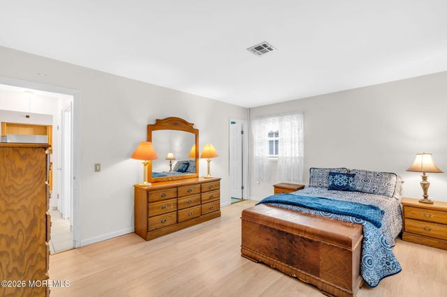 139 Bonaire Drive, Toms River, NJ 08757