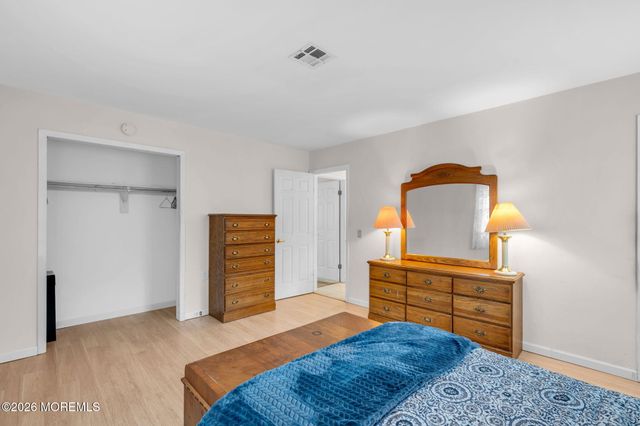 139 Bonaire Drive, Toms River, NJ 08757