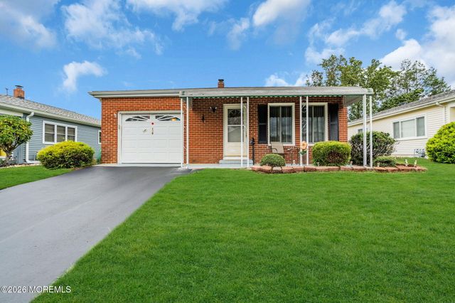 139 Bonaire Drive, Toms River, NJ 08757