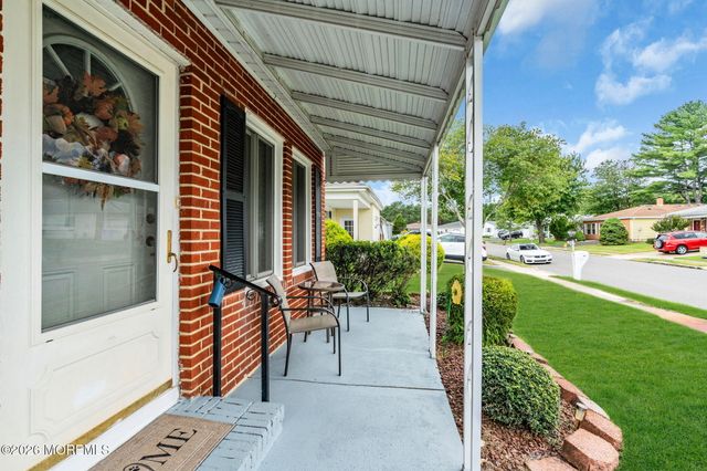 139 Bonaire Drive, Toms River, NJ 08757