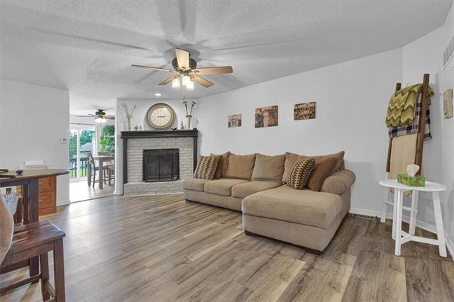 7019 N Fisk Court, Kansas City, MO 64151