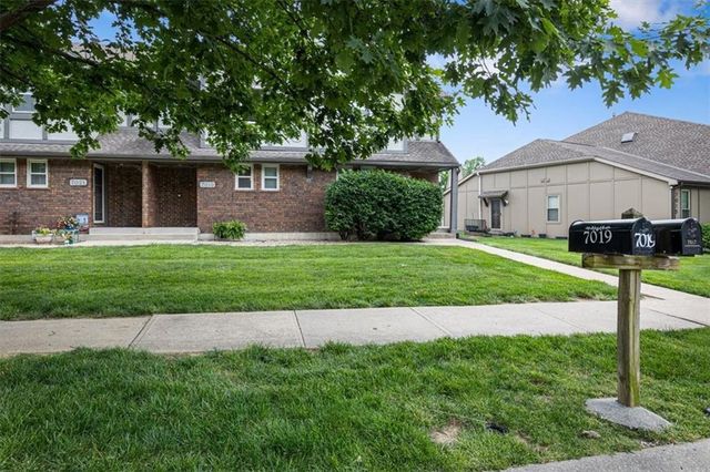 7019 N Fisk Court, Kansas City, MO 64151