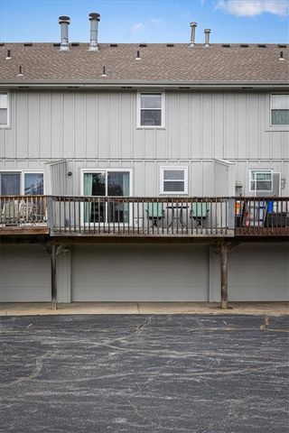7019 N Fisk Court, Kansas City, MO 64151